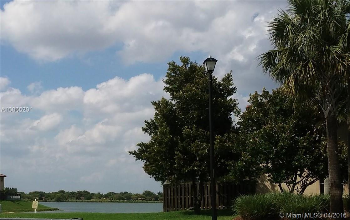 The Courts at Bayshore - Residential Lease