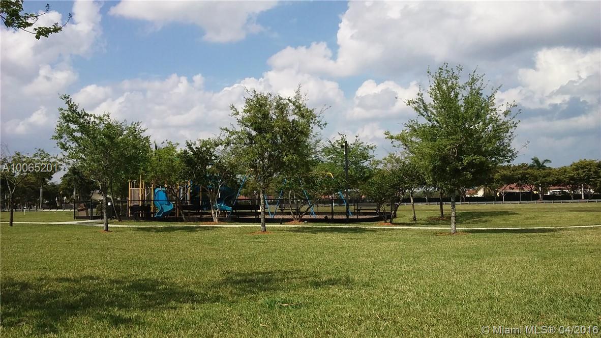 The Courts at Bayshore - Residential Lease