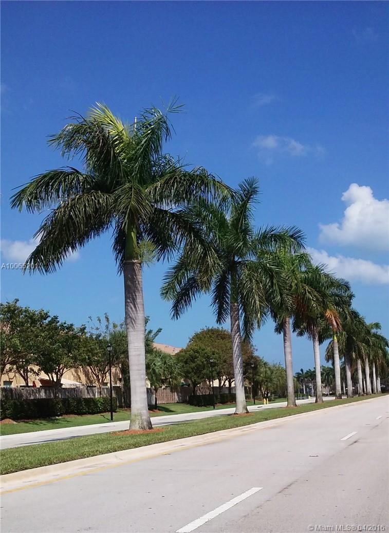 The Courts at Bayshore - Residential Lease