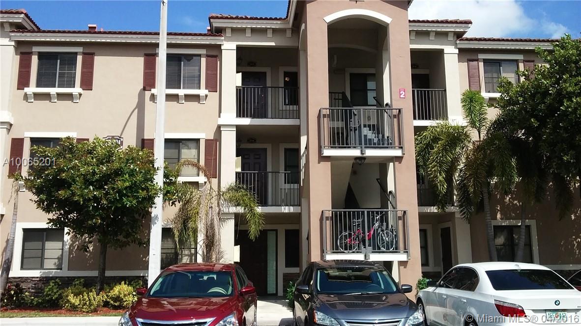 The Courts at Bayshore - Residential Lease