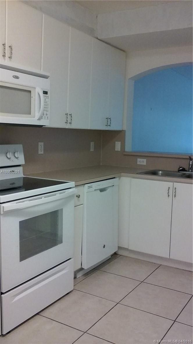 The Courts at Bayshore - Residential Lease