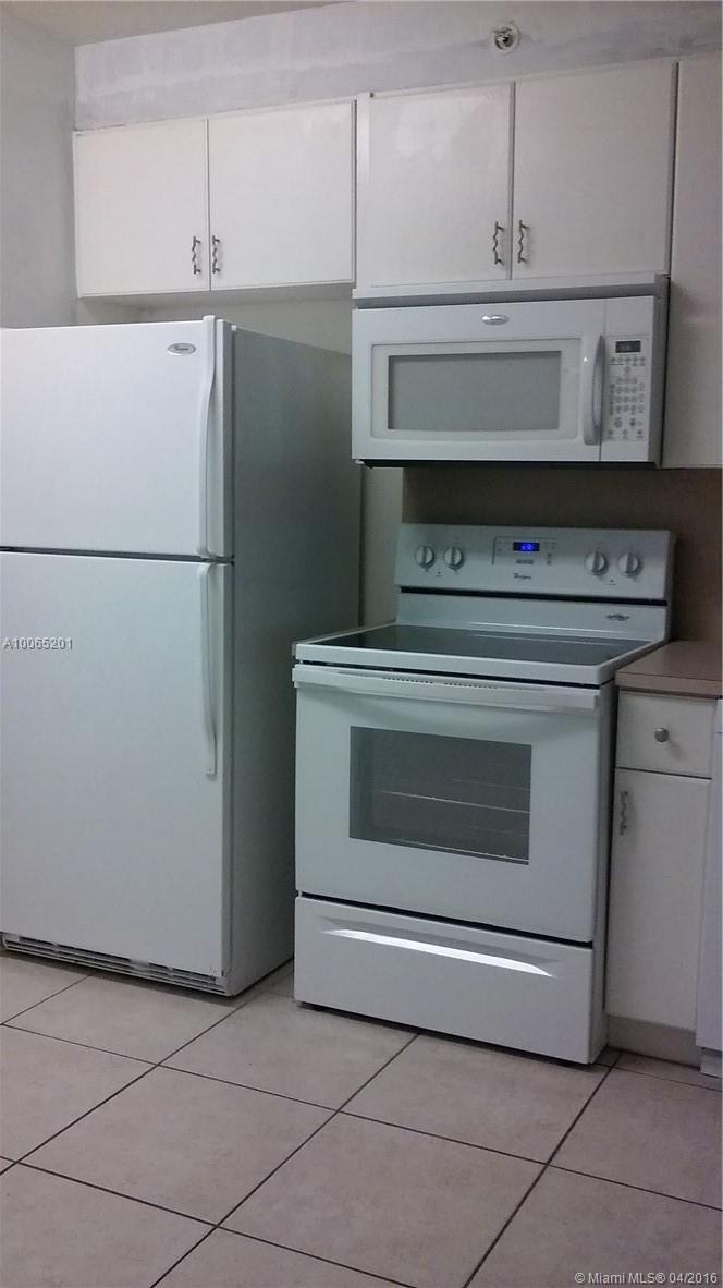 The Courts at Bayshore - Residential Lease