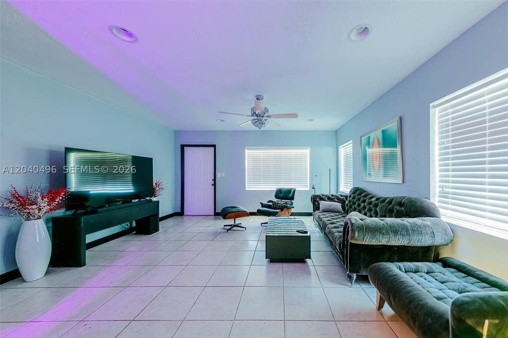 Photo of 7006 NW 99th Way, Tamarac, FL 33321 (MLS # A12040496)
