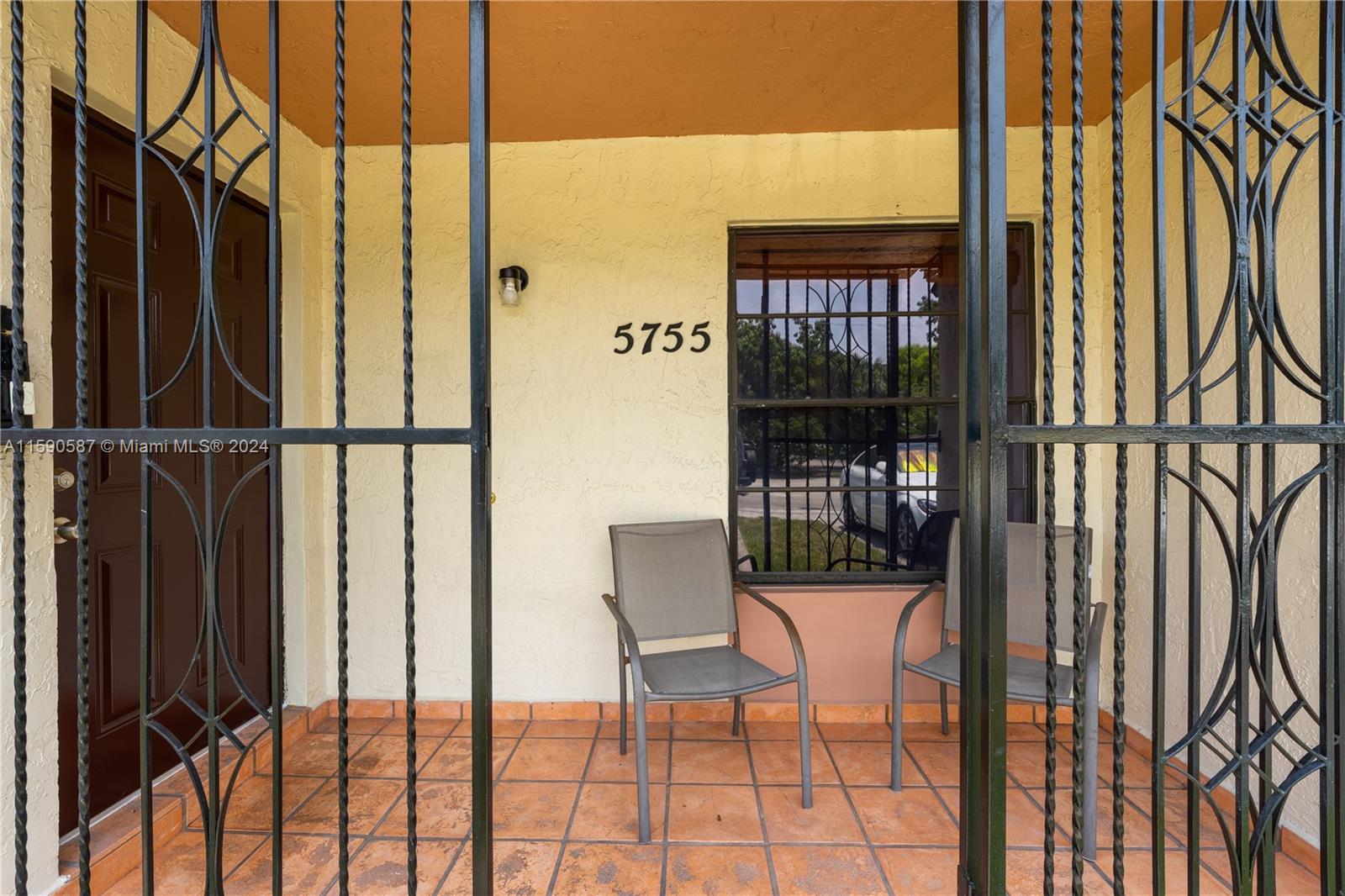 PARK VILLAS TOWNHOUSES SE - Residential Lease