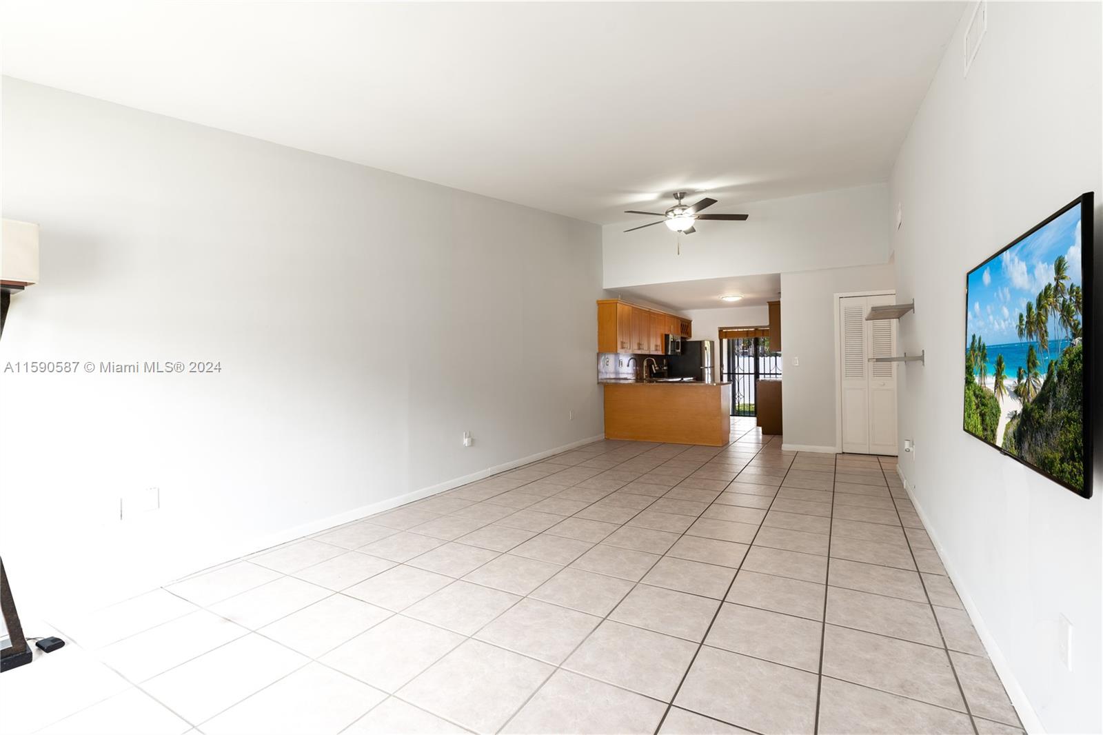 PARK VILLAS TOWNHOUSES SE - Residential Lease