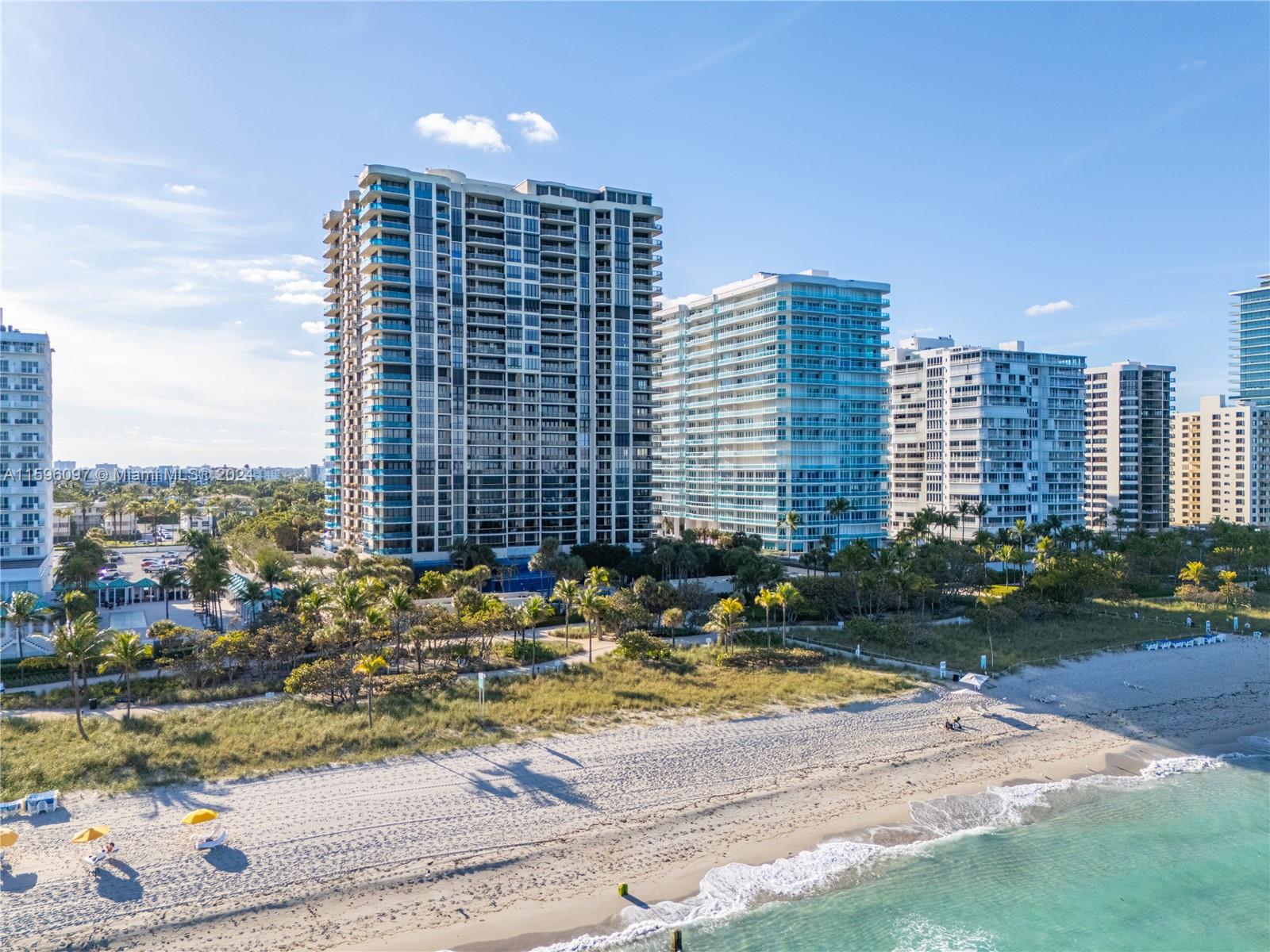 9999 Collins Ave Ph2d   Cab, Bal Harbour, Miami-Dade County, Florida - 3 Bedrooms  
5 Bathrooms - 