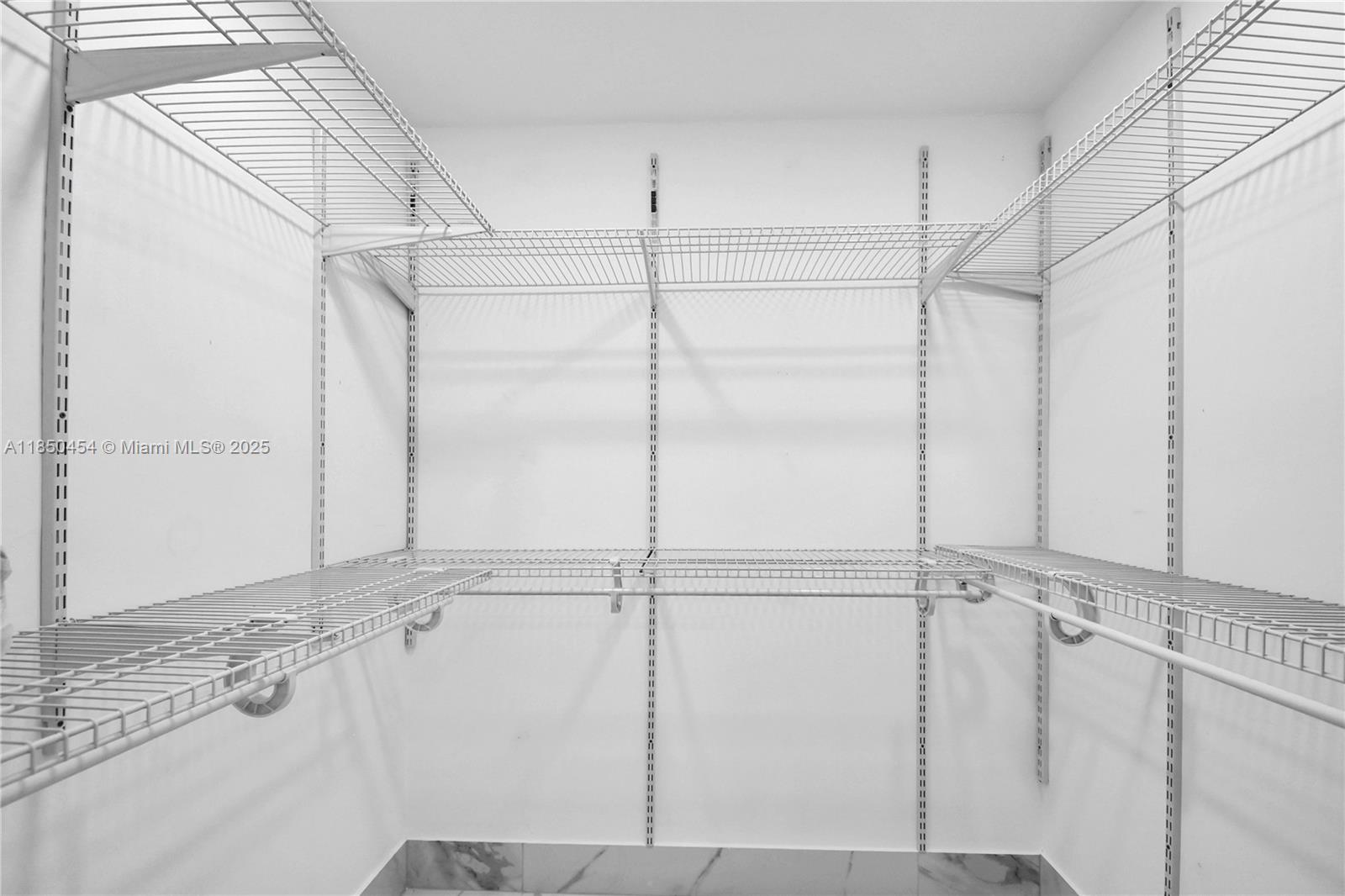 Rolling Oaks - Residential Lease