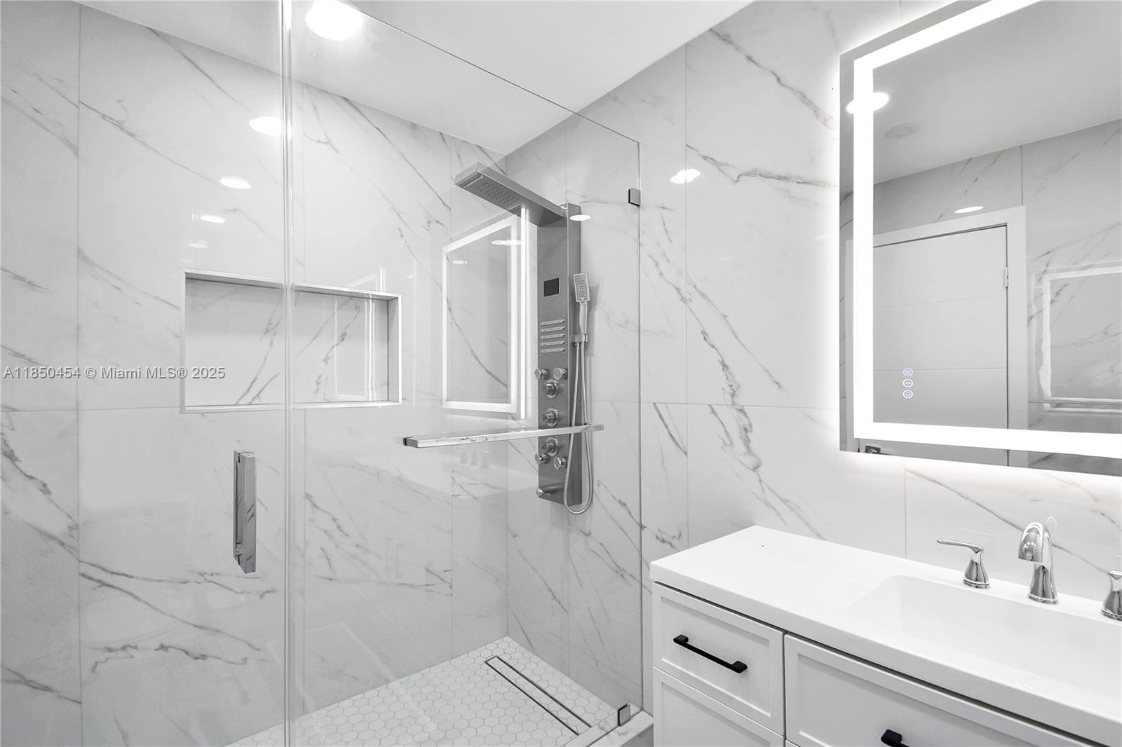 Rolling Oaks - Residential Lease