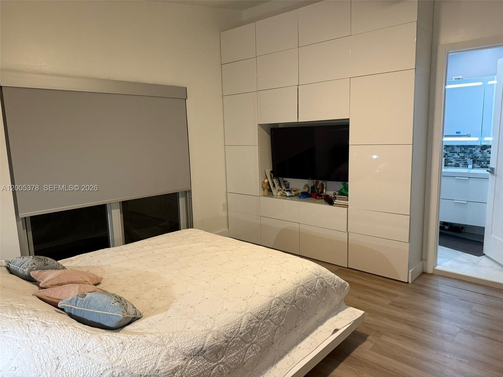 FOREST LAKES VILLAS - Residential Lease