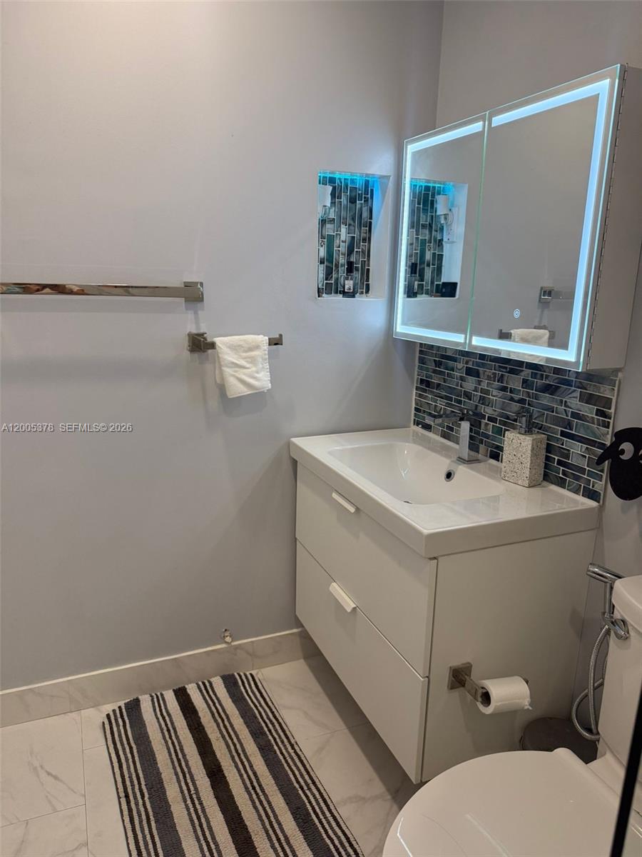 FOREST LAKES VILLAS - Residential Lease