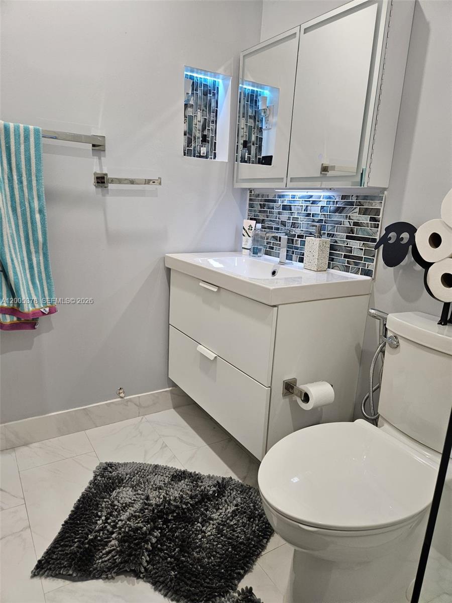 FOREST LAKES VILLAS - Residential Lease