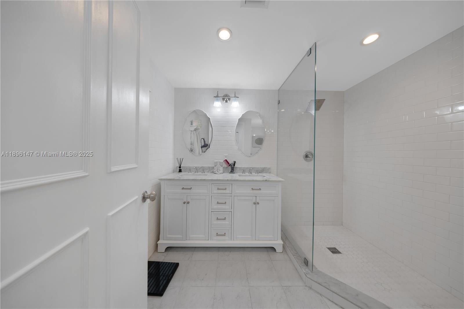 THE BRIDGEWATER CONDO - Residential Lease