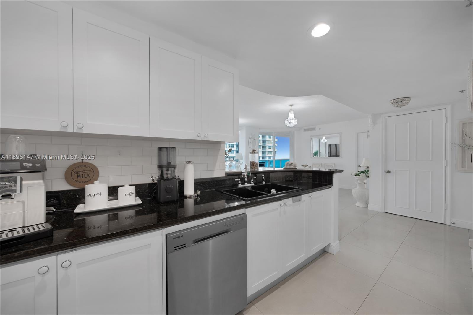 THE BRIDGEWATER CONDO - Residential Lease