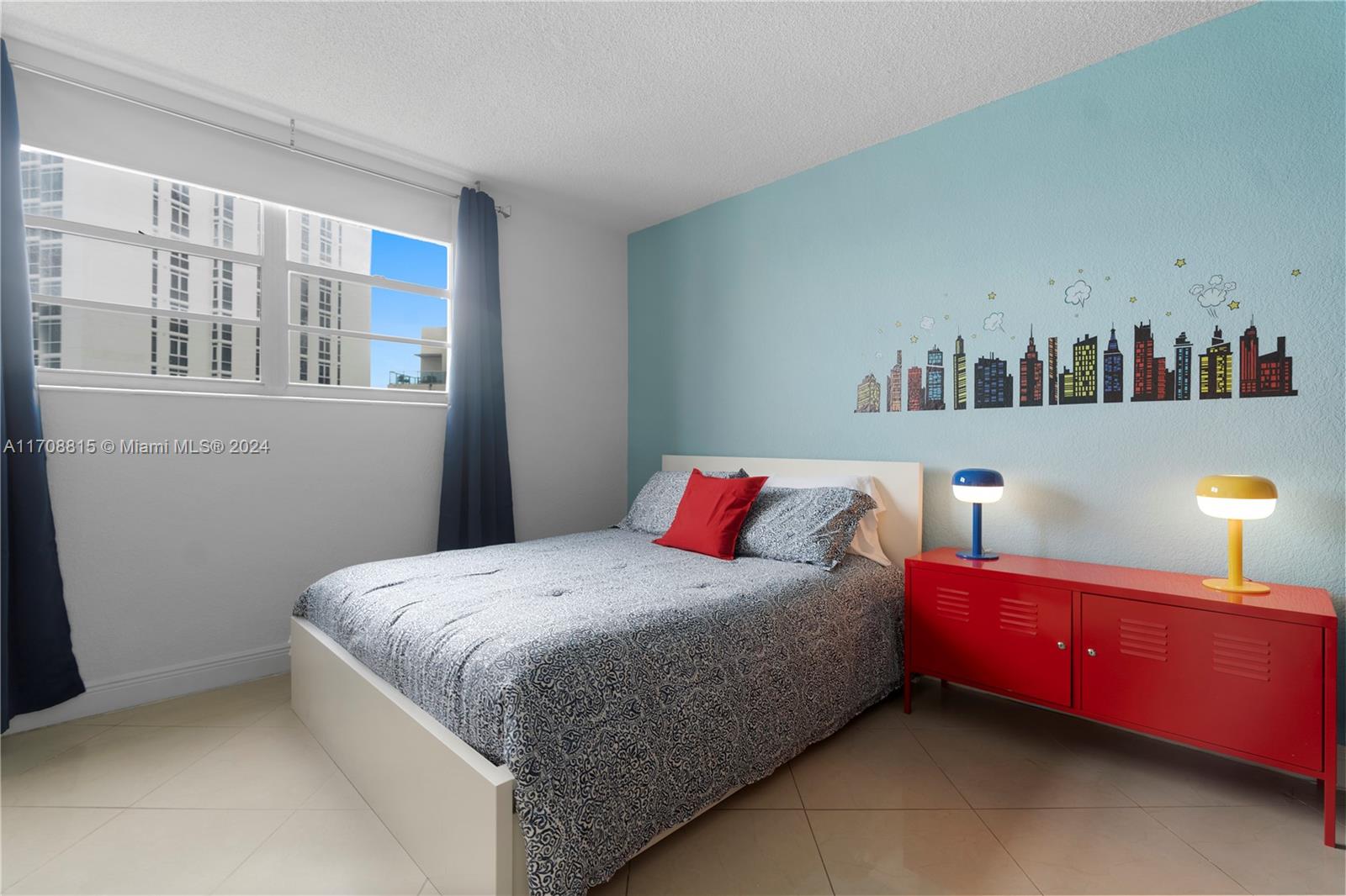 TIDES ON HOLLYWOOD BEACH - Residential
