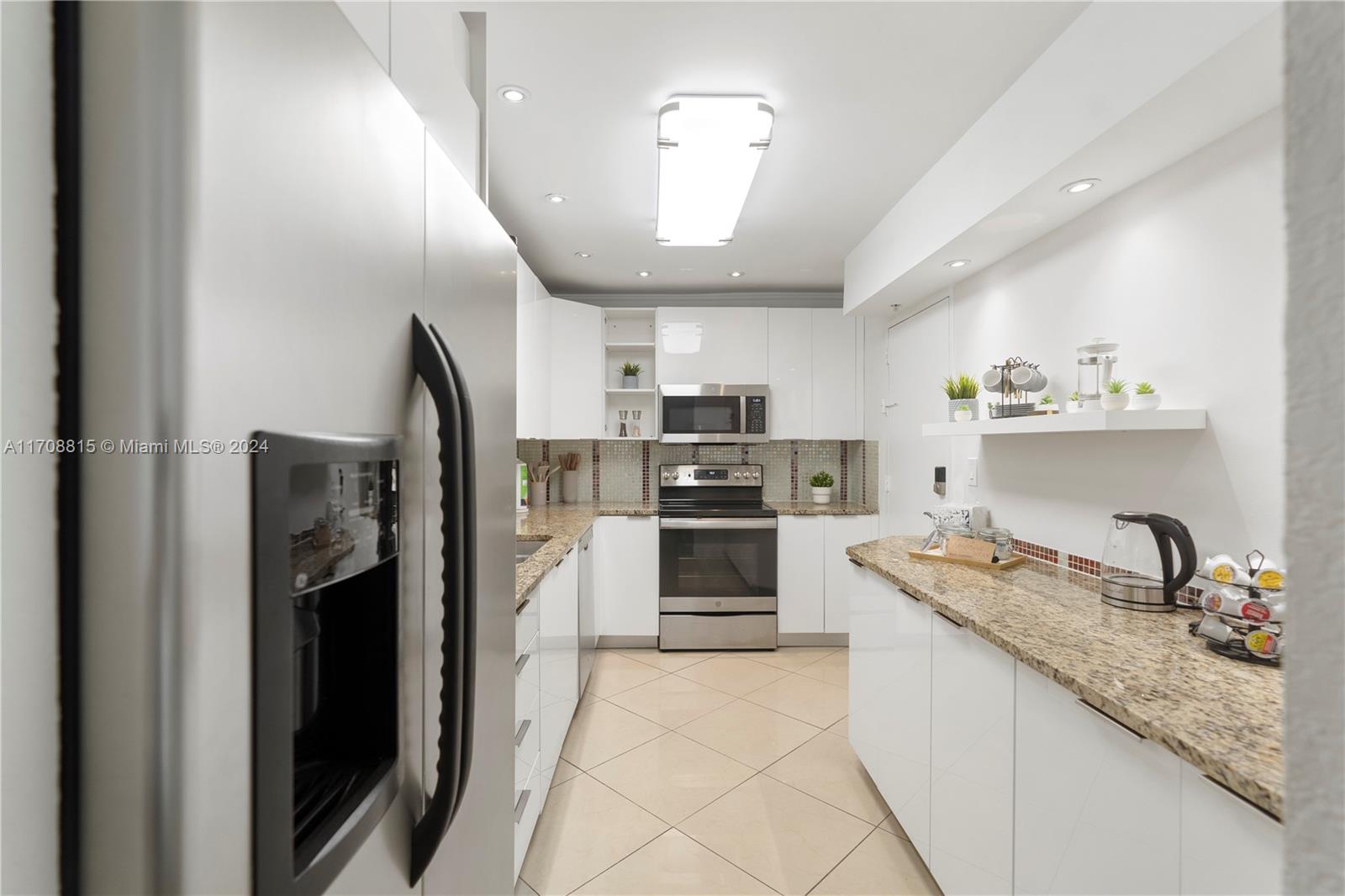 TIDES ON HOLLYWOOD BEACH - Residential