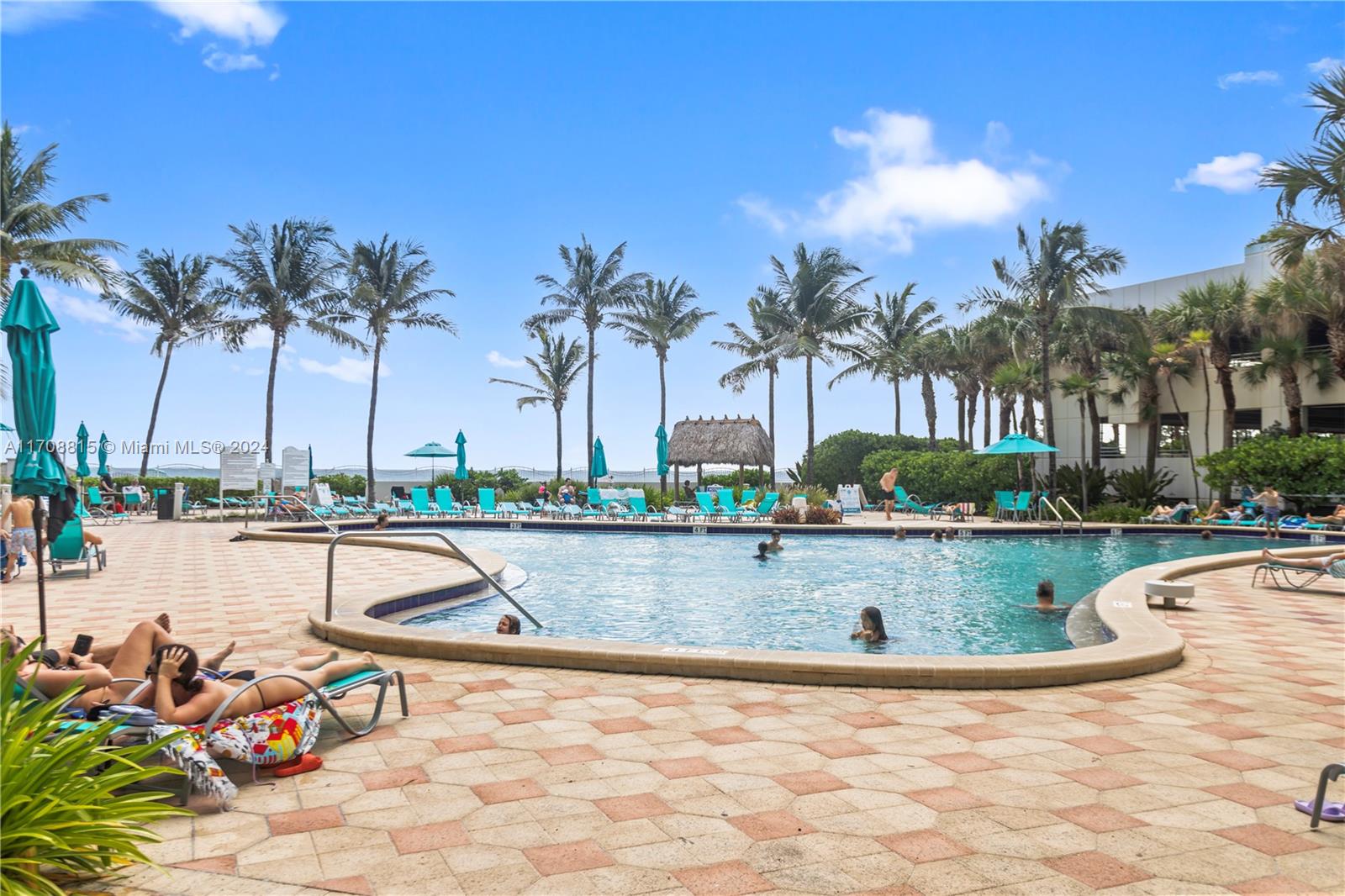 TIDES ON HOLLYWOOD BEACH - Residential