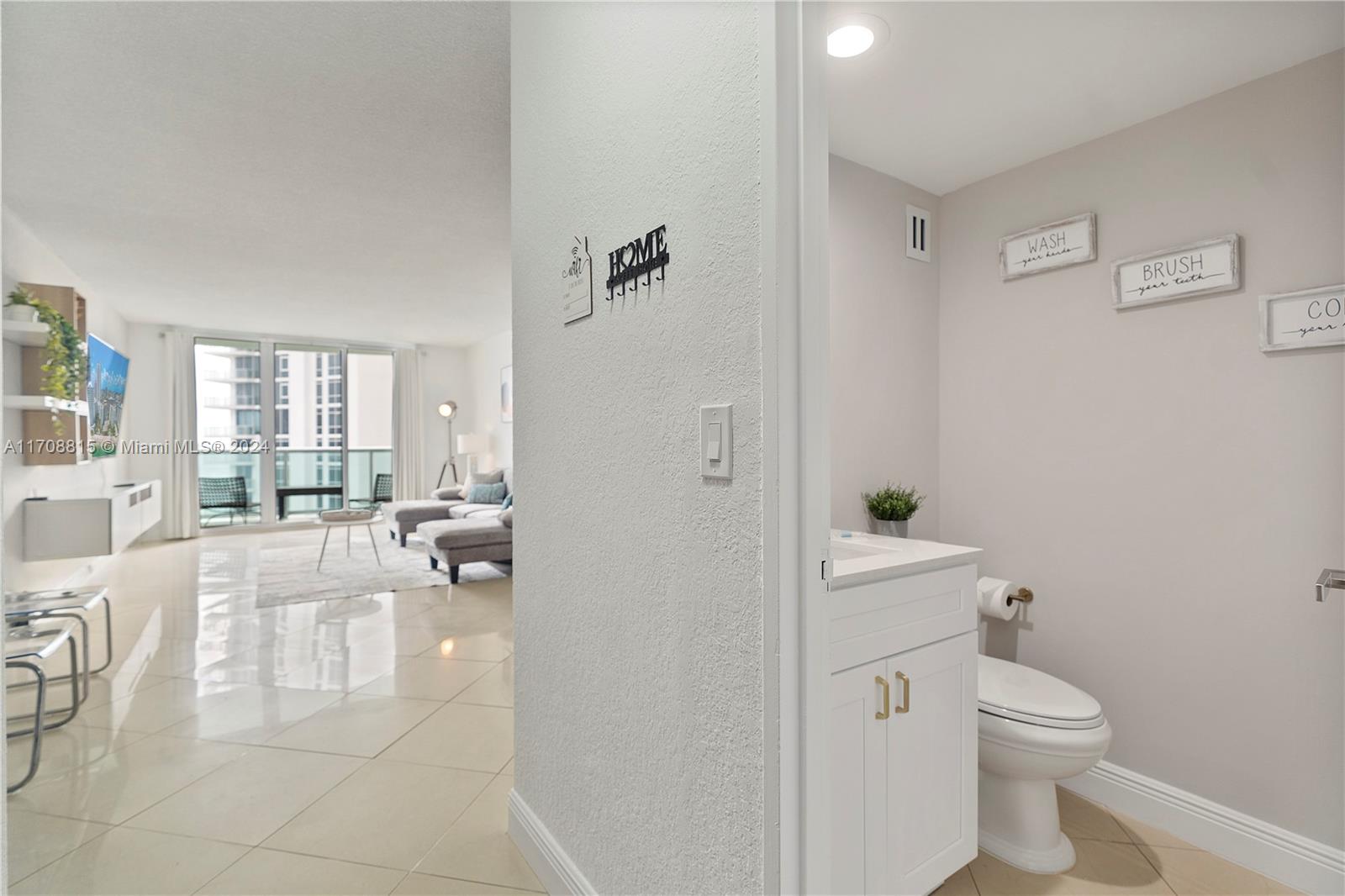 TIDES ON HOLLYWOOD BEACH - Residential