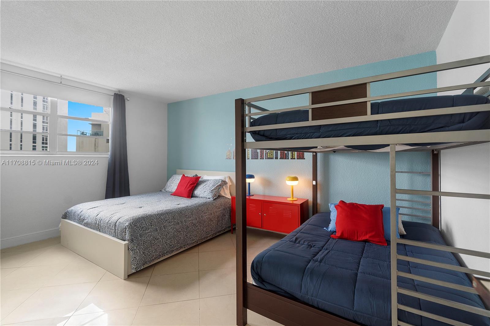 TIDES ON HOLLYWOOD BEACH - Residential