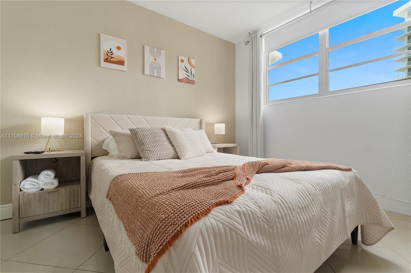TIDES ON HOLLYWOOD BEACH - Residential