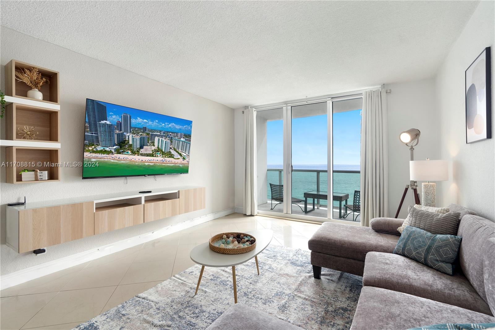 TIDES ON HOLLYWOOD BEACH - Residential