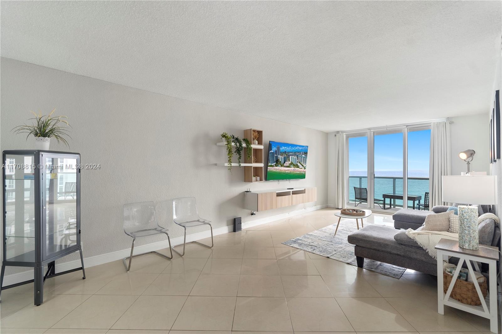 TIDES ON HOLLYWOOD BEACH - Residential
