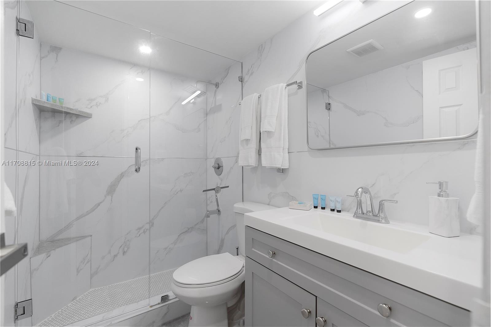 TIDES ON HOLLYWOOD BEACH - Residential