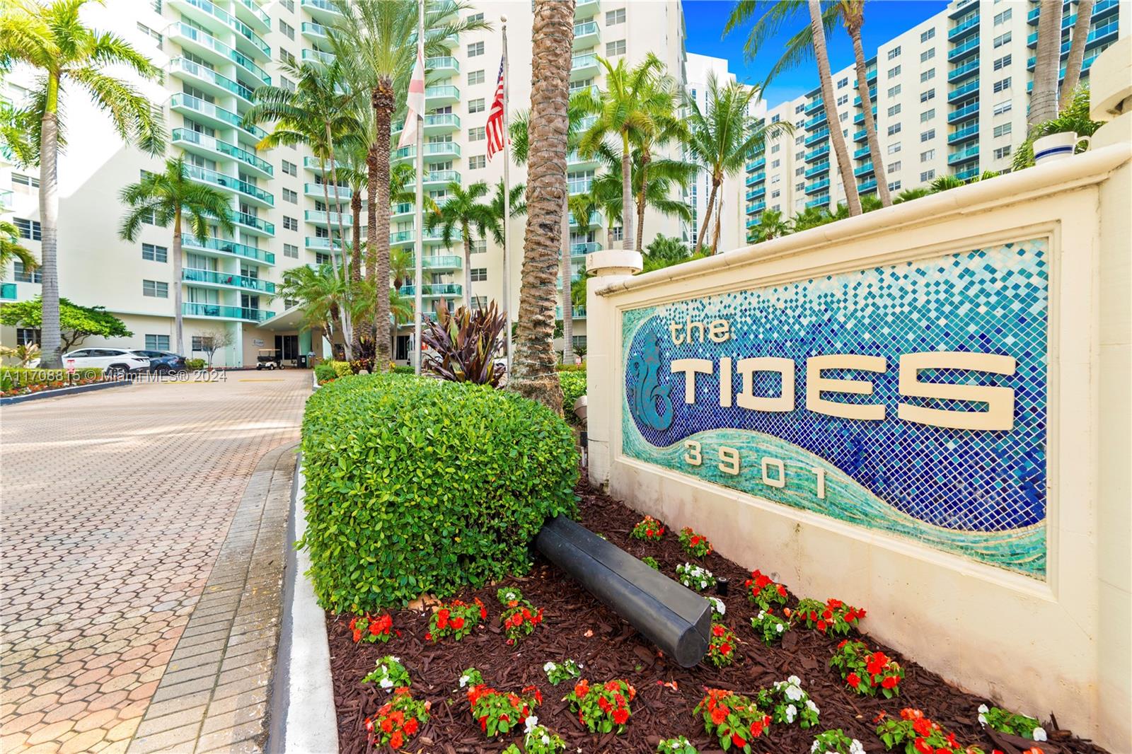 TIDES ON HOLLYWOOD BEACH - Residential