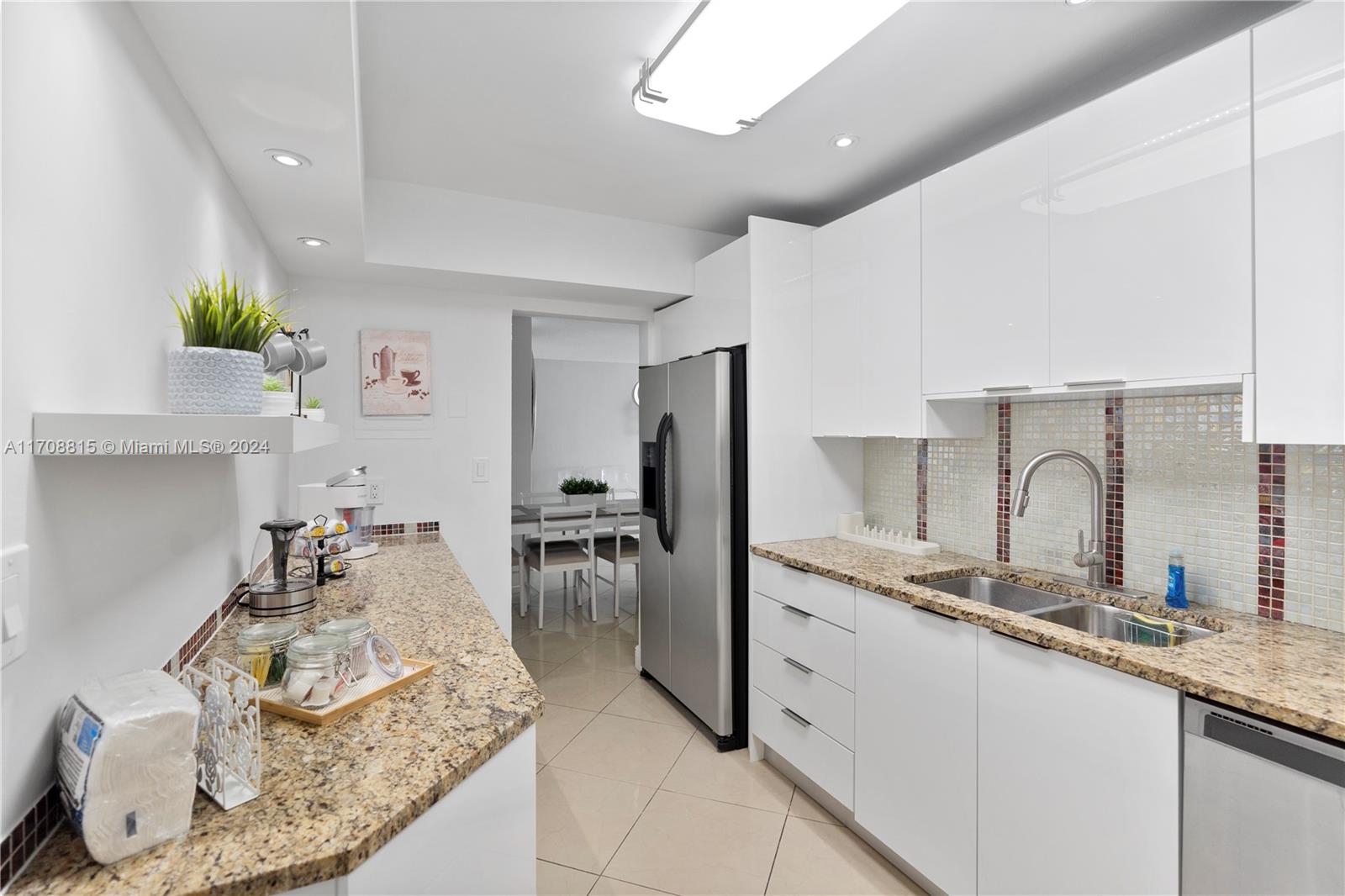 TIDES ON HOLLYWOOD BEACH - Residential
