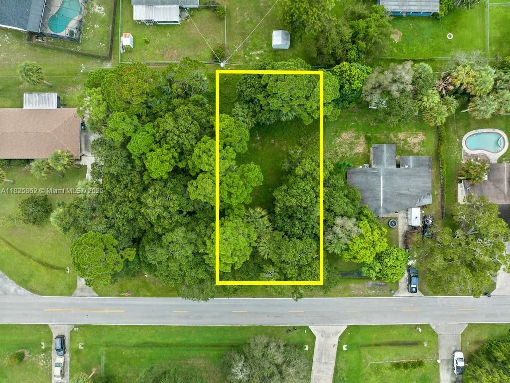 Photo of 7101 Sebastian Rd, Fort Pierce, FL 34951 (MLS # A11825862)