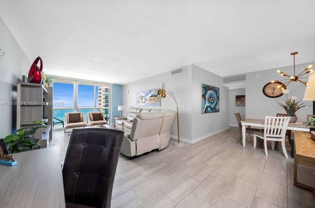 TIDES ON HOLLYWOOD BEACH - Residential