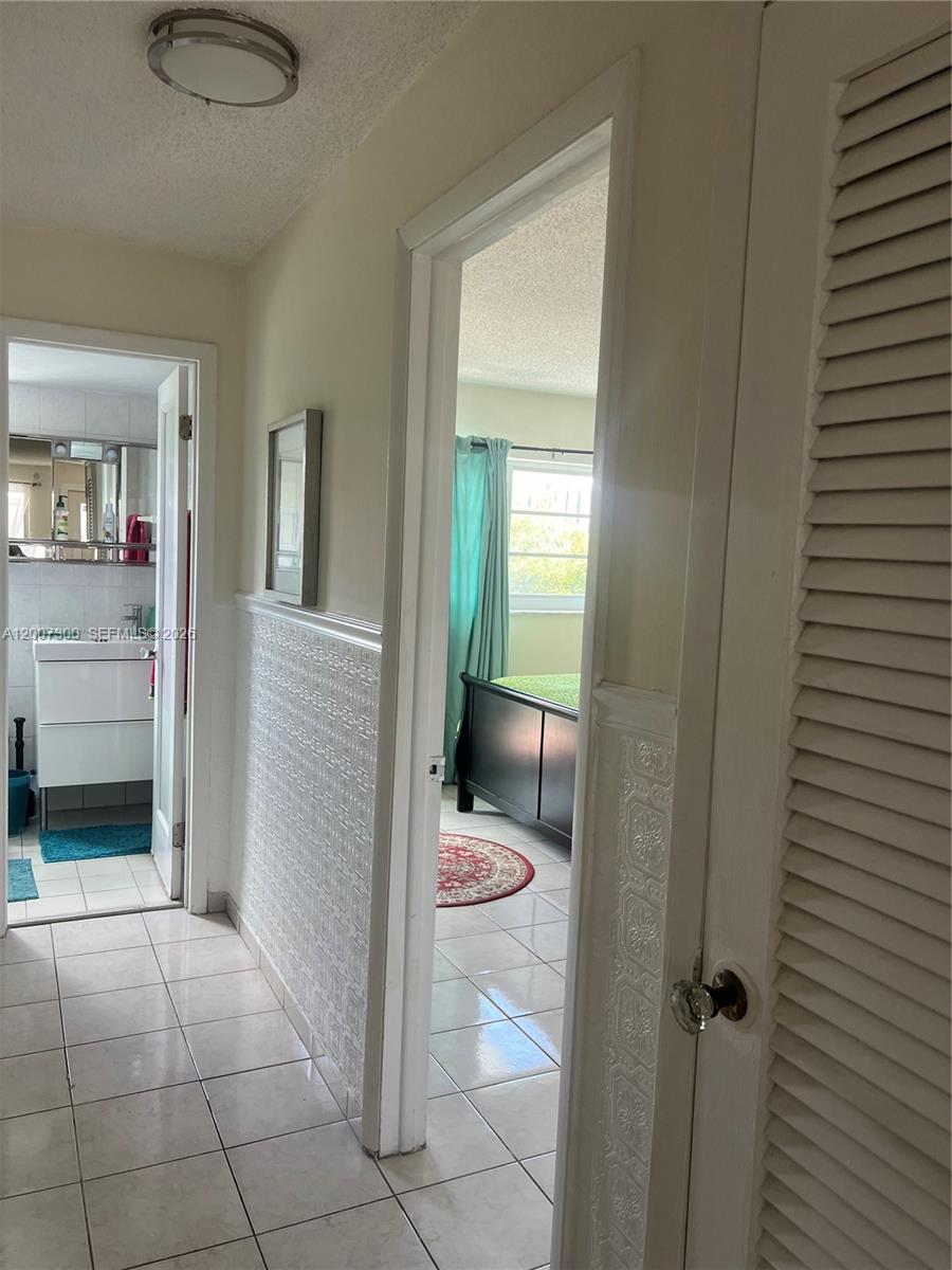 1820 JAMES AVE CONDO - Residential