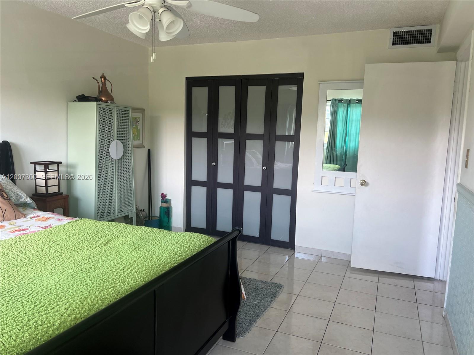 1820 JAMES AVE CONDO - Residential