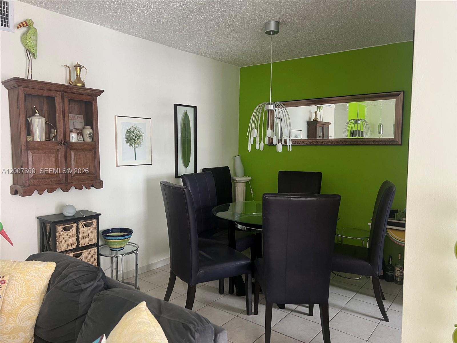 1820 JAMES AVE CONDO - Residential