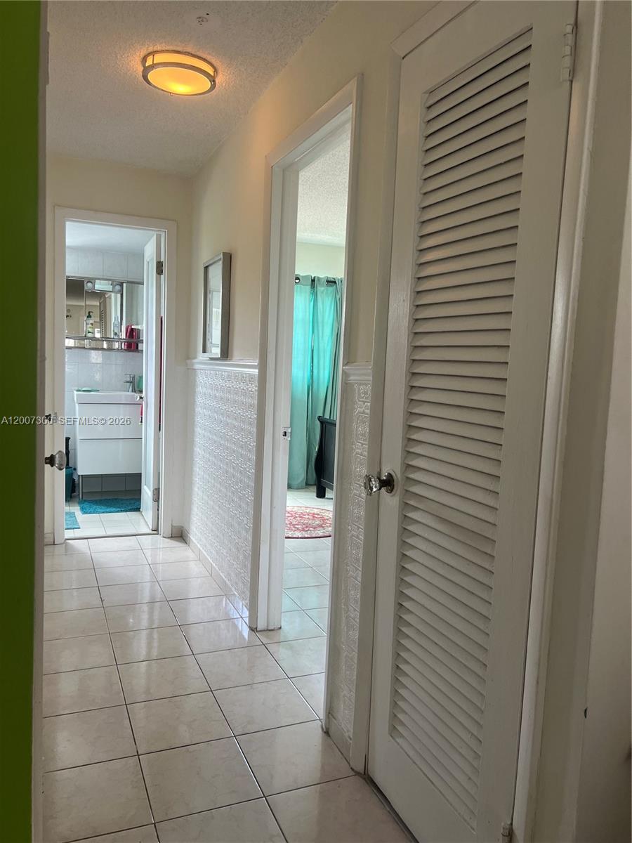 1820 JAMES AVE CONDO - Residential