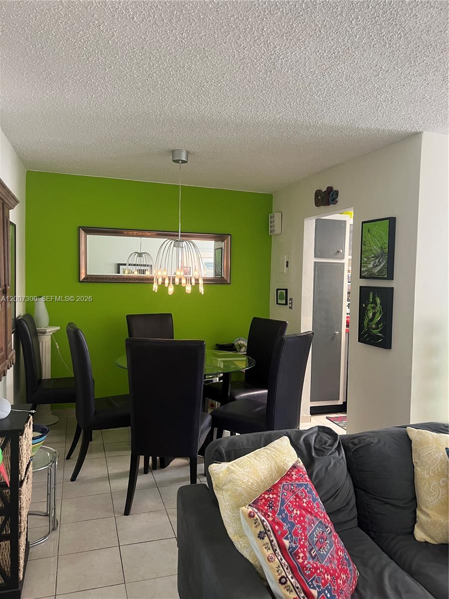 1820 JAMES AVE CONDO - Residential
