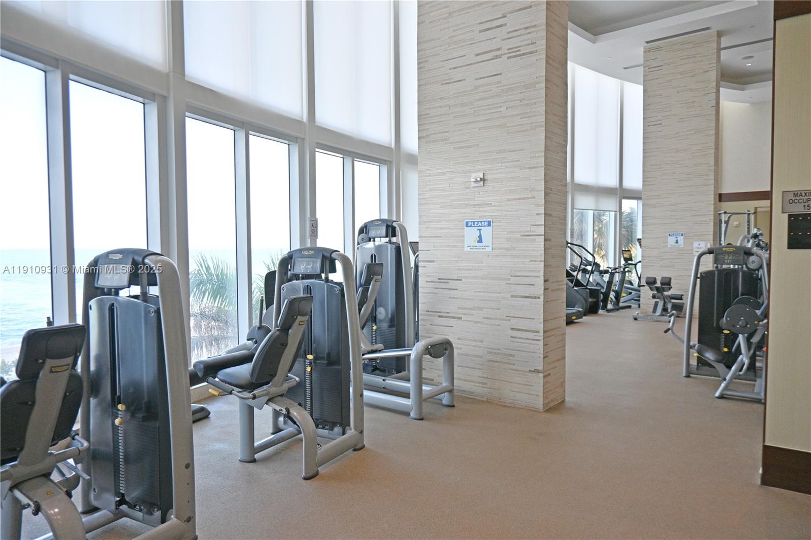 TDR TOWER III CONDO - Residential Lease