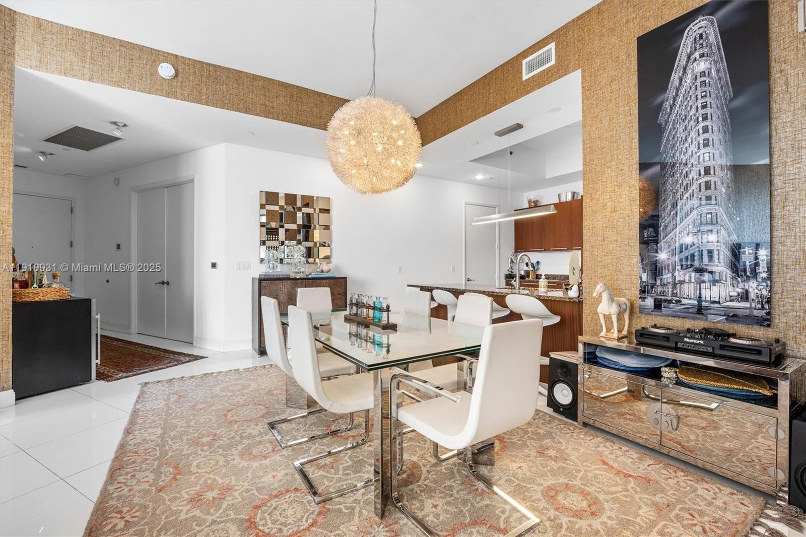 TDR TOWER III CONDO - Residential Lease