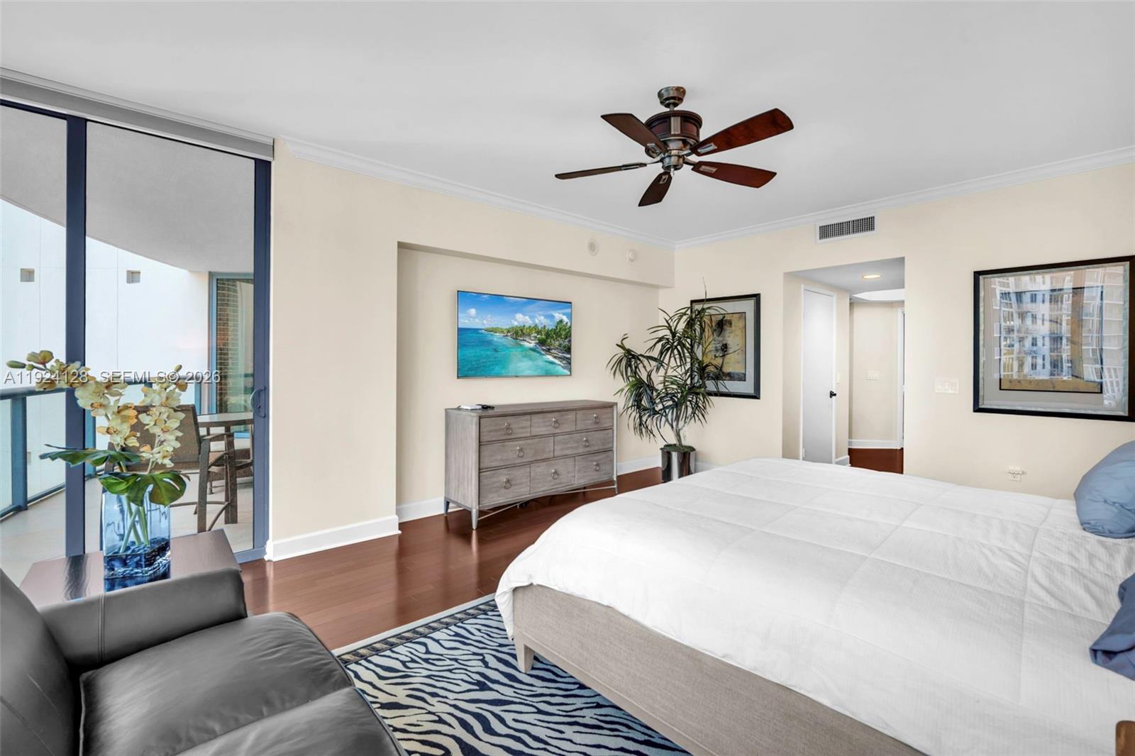 LAS OLAS RIVER HOUSE COND - Residential