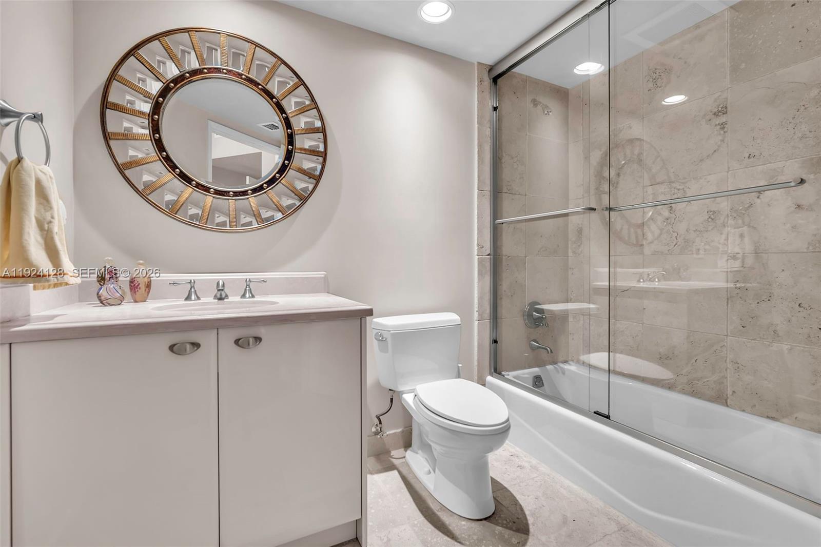 LAS OLAS RIVER HOUSE COND - Residential