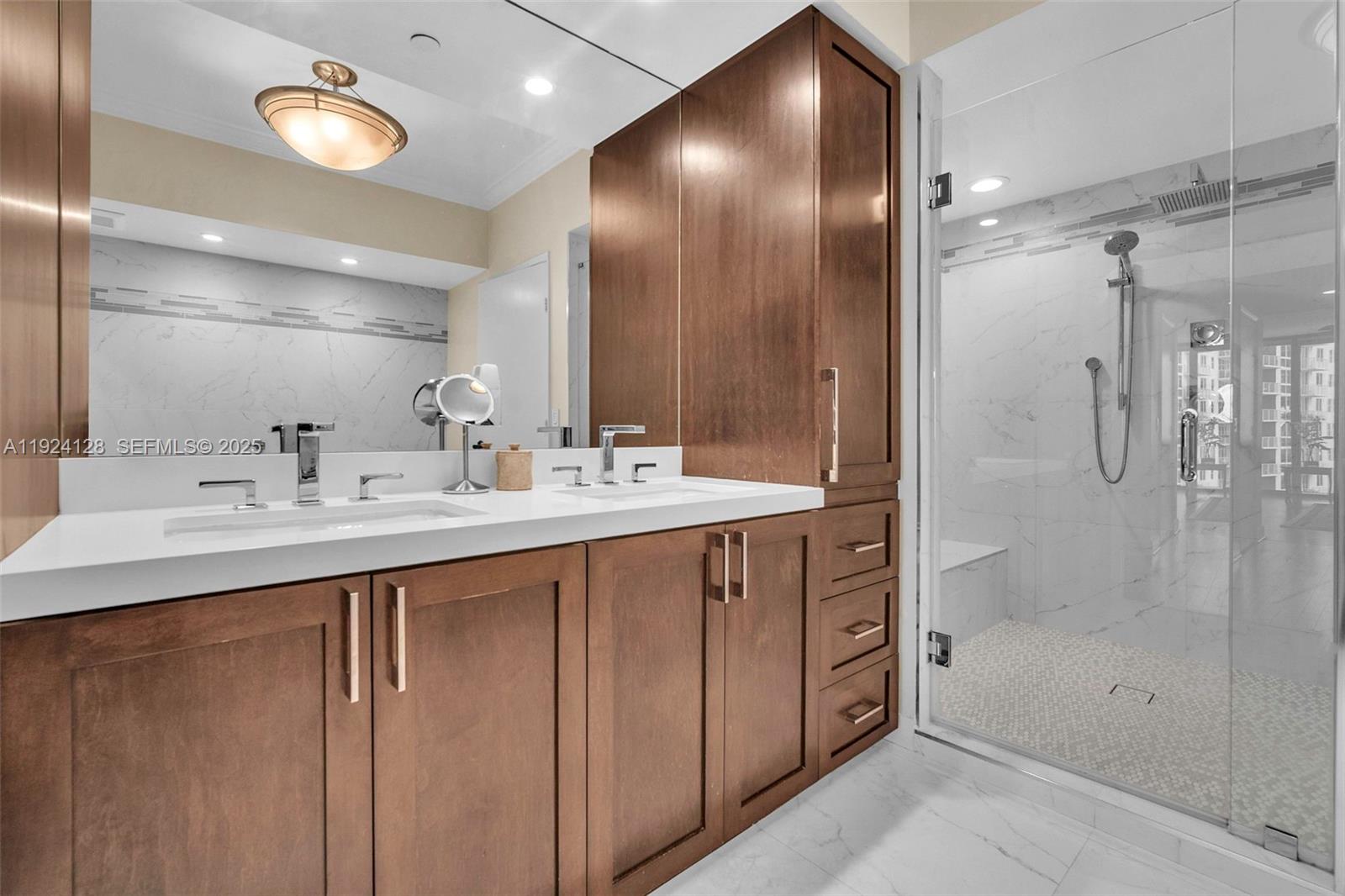 LAS OLAS RIVER HOUSE COND - Residential