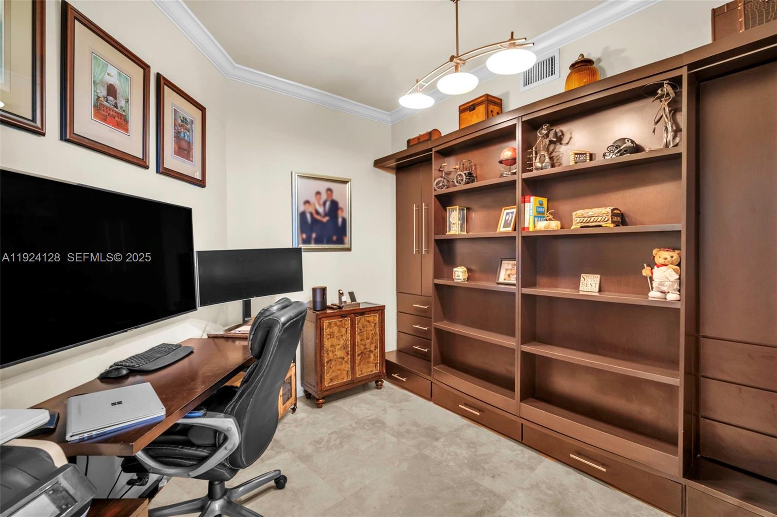 LAS OLAS RIVER HOUSE COND - Residential