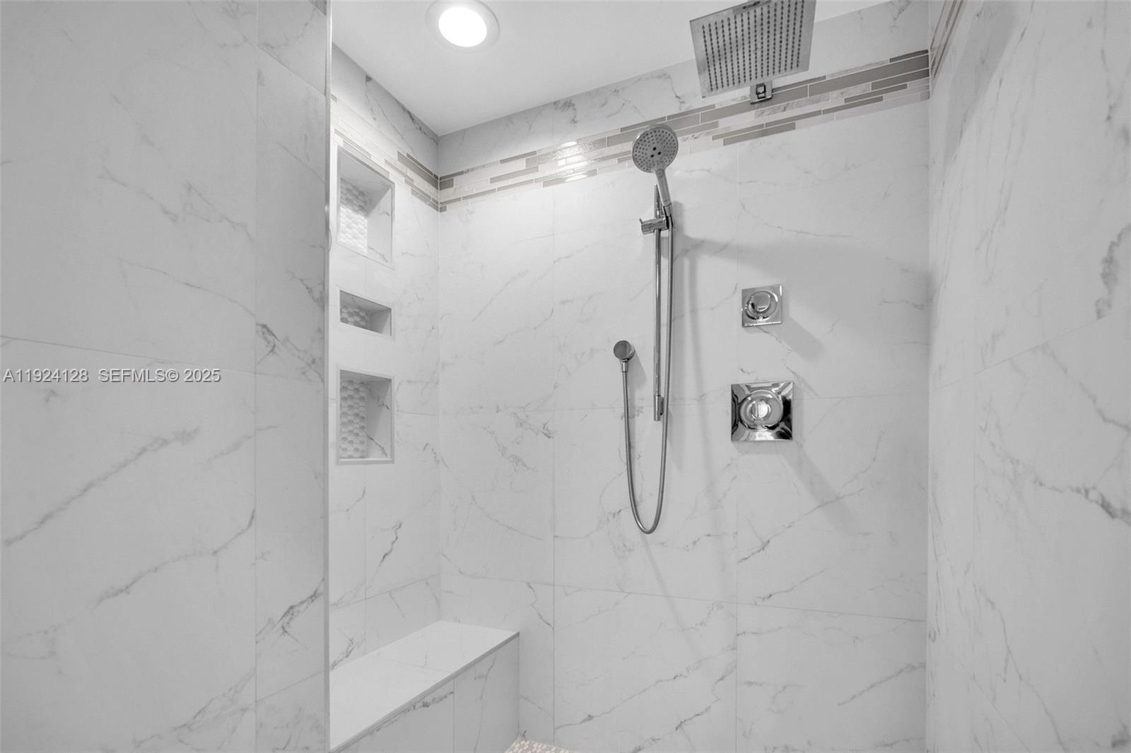 LAS OLAS RIVER HOUSE COND - Residential