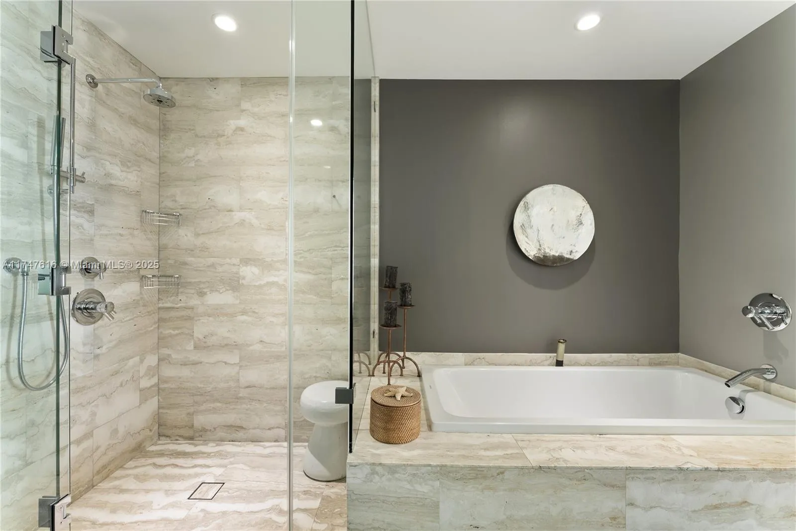 Miami, Florida 33137, United States, 2 Bedrooms Bedrooms, ,3 BathroomsBathrooms,Residential,Active,1431