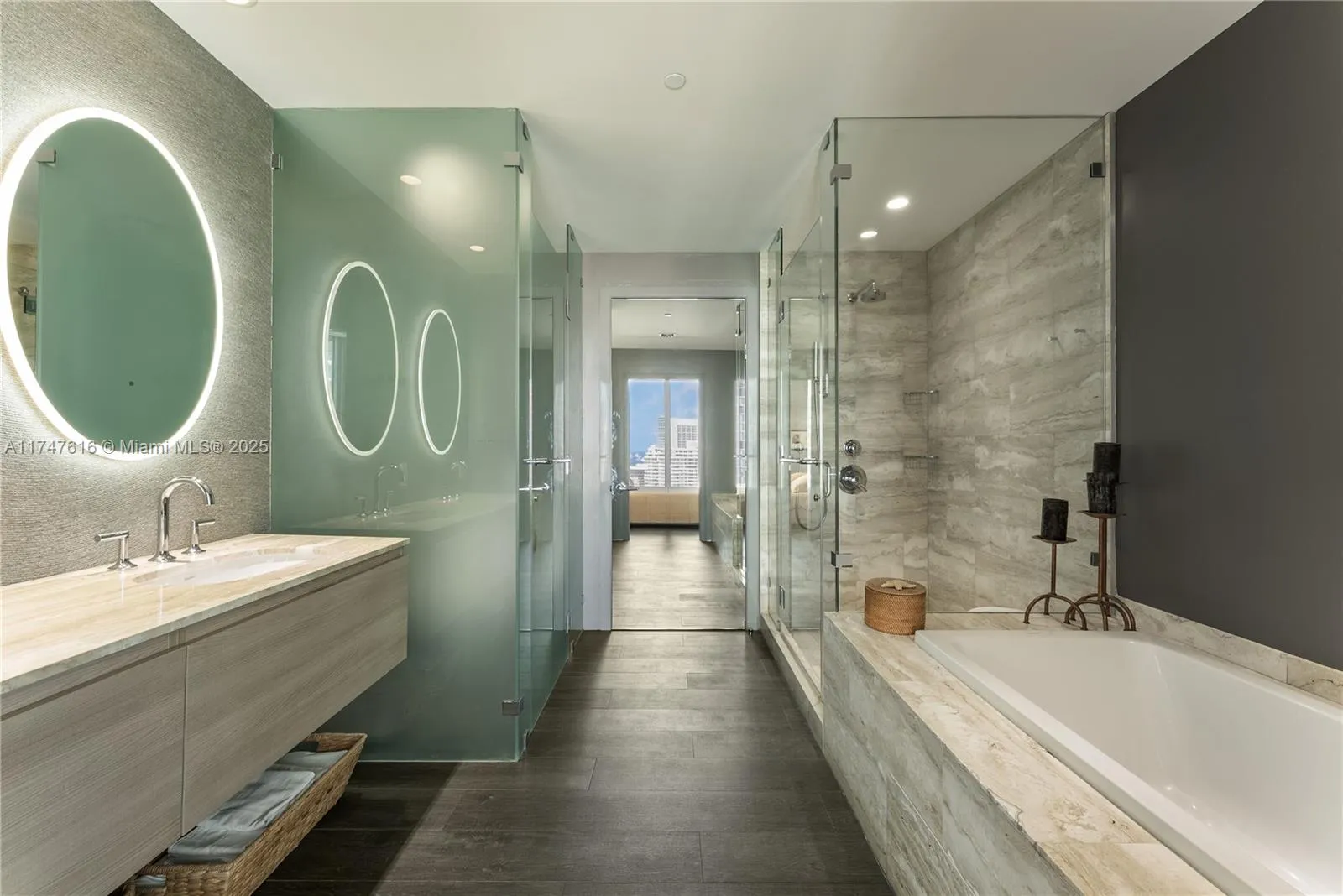 Miami, Florida 33137, United States, 2 Bedrooms Bedrooms, ,3 BathroomsBathrooms,Residential,Active,1431