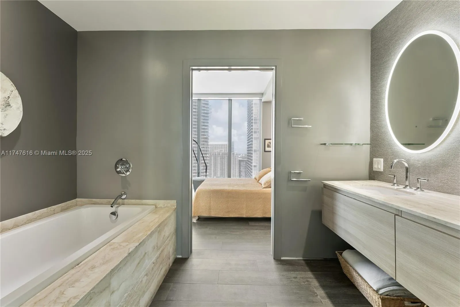 Miami, Florida 33137, United States, 2 Bedrooms Bedrooms, ,3 BathroomsBathrooms,Residential,Active,1431