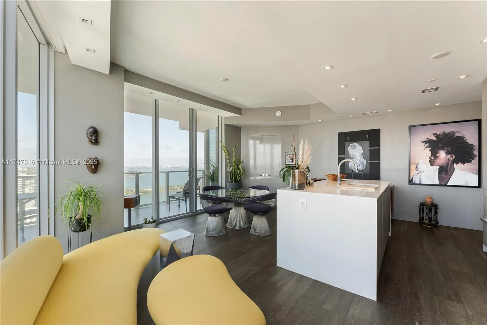 Miami, Florida 33137, United States, 2 Bedrooms Bedrooms, ,3 BathroomsBathrooms,Residential,Active,1431