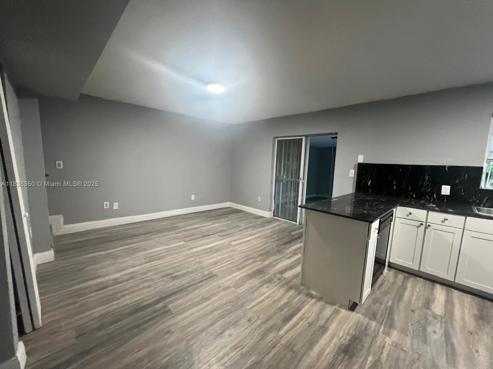451 NE 136th St I-101