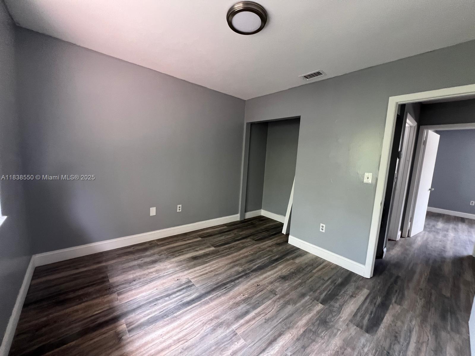 MOUNTCLAIR VILLAS CONDO - Residential Lease