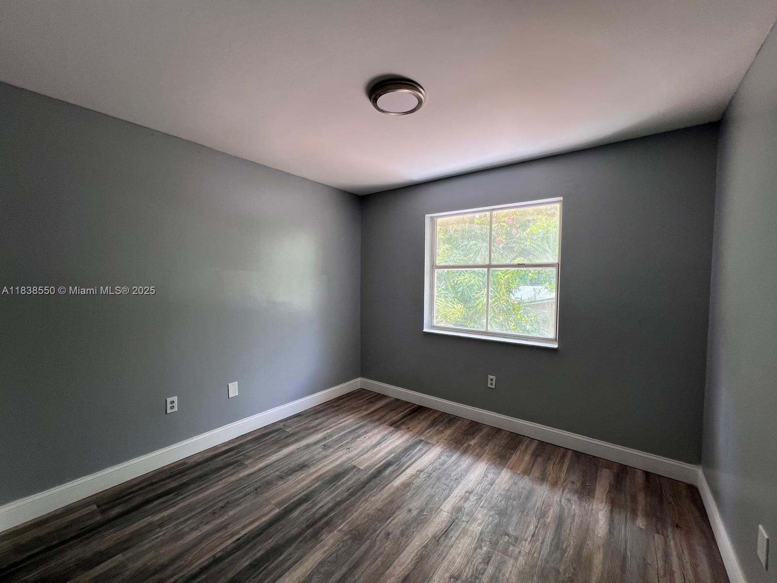 MOUNTCLAIR VILLAS CONDO - Residential Lease