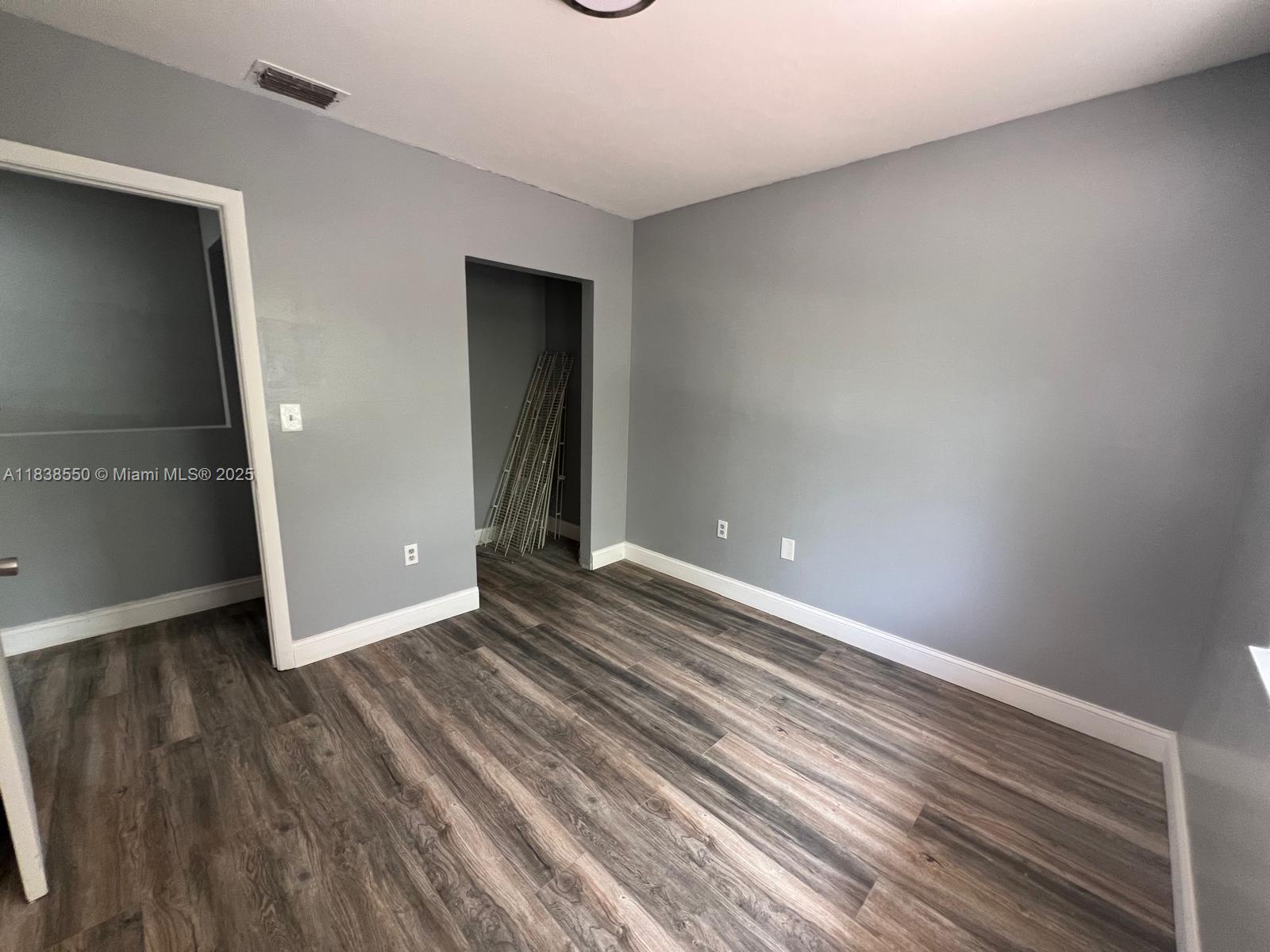 MOUNTCLAIR VILLAS CONDO - Residential Lease